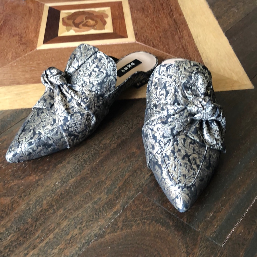 DKNY Pier Flat Mules Bow